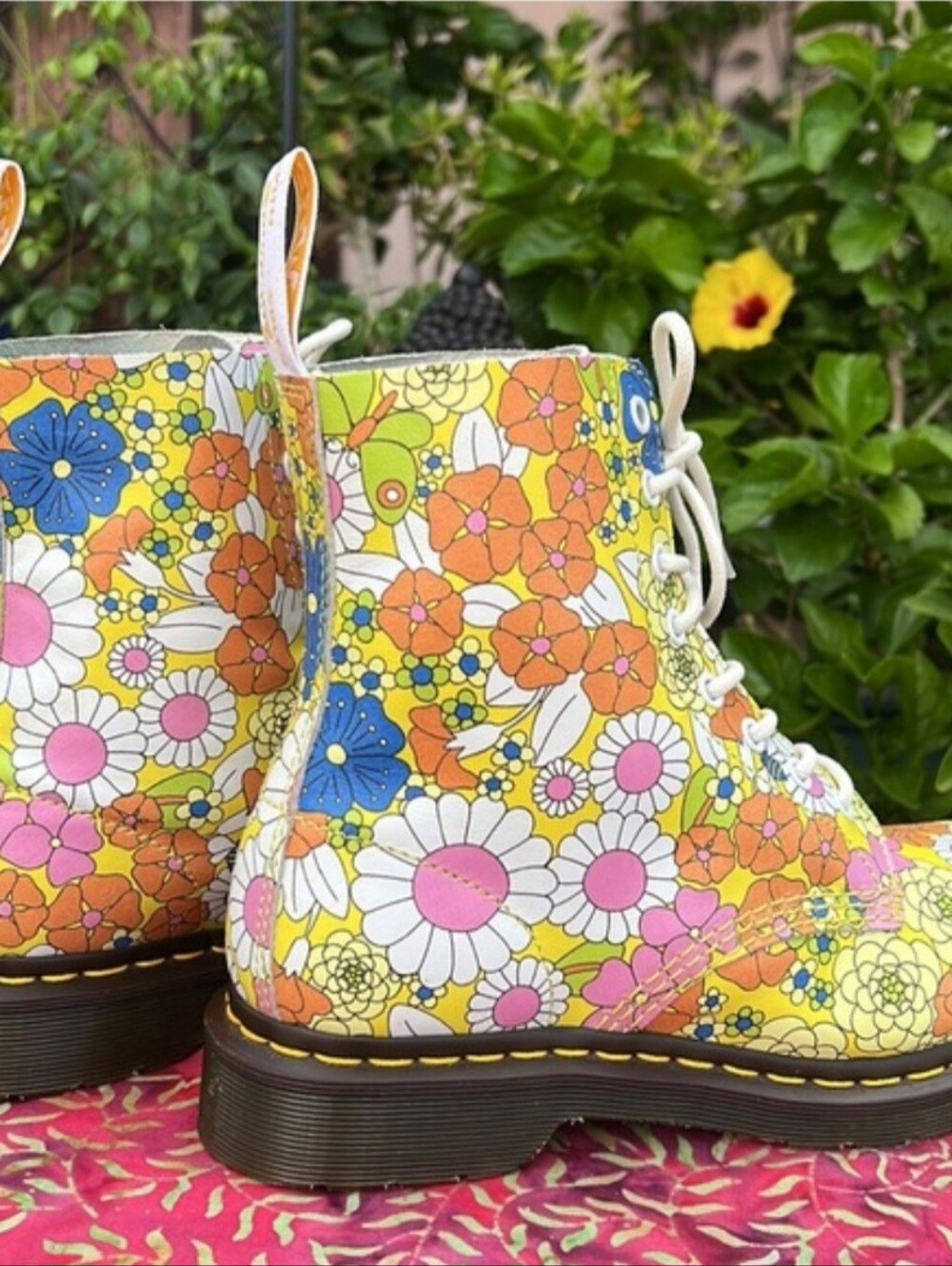Dr. Martens RARE Pascal Daisy Retro  Floral Lace-Up Boots. Size 8 - Picture 14 of 15